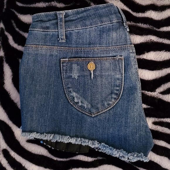 Denim sequins fringe shorts - Picture 9 of 9